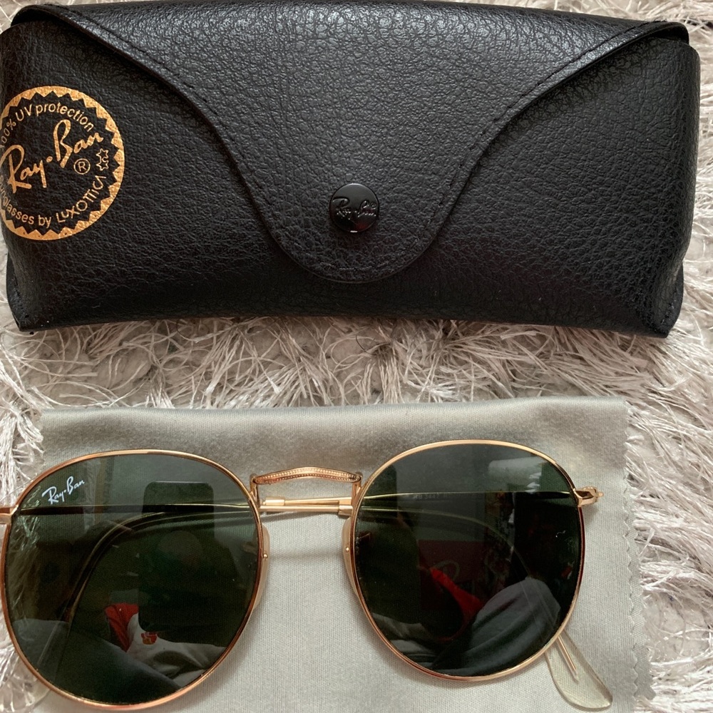 Authentic Ray-Ban Black Round Lens